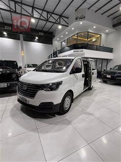 Hyundai H-1